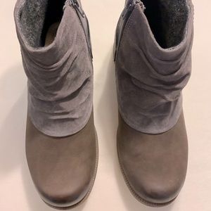 Earth Origins Paige Women’s Bark/Gray/Black Leather/Suede Ankle Boots Size 10W